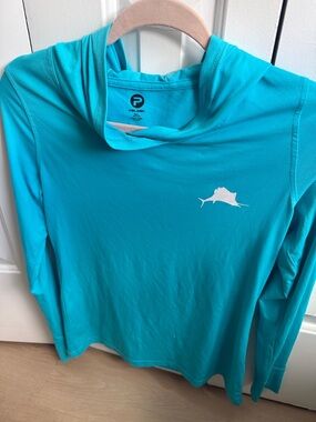 Pelagic Women's Aquatek Hooded Shirt- Aqua Small

Model # 20464012